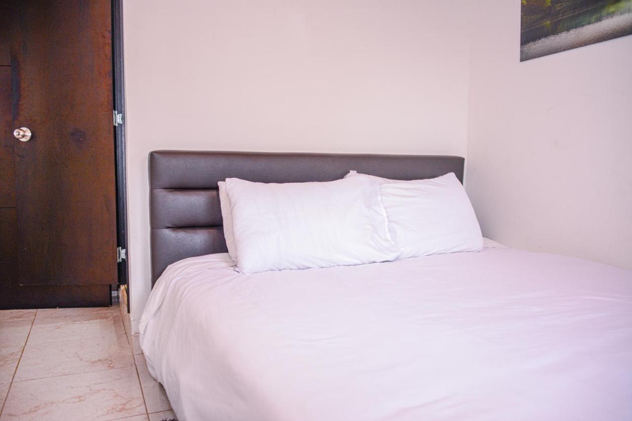 Manilla House Apartment Меделин Екстериор снимка